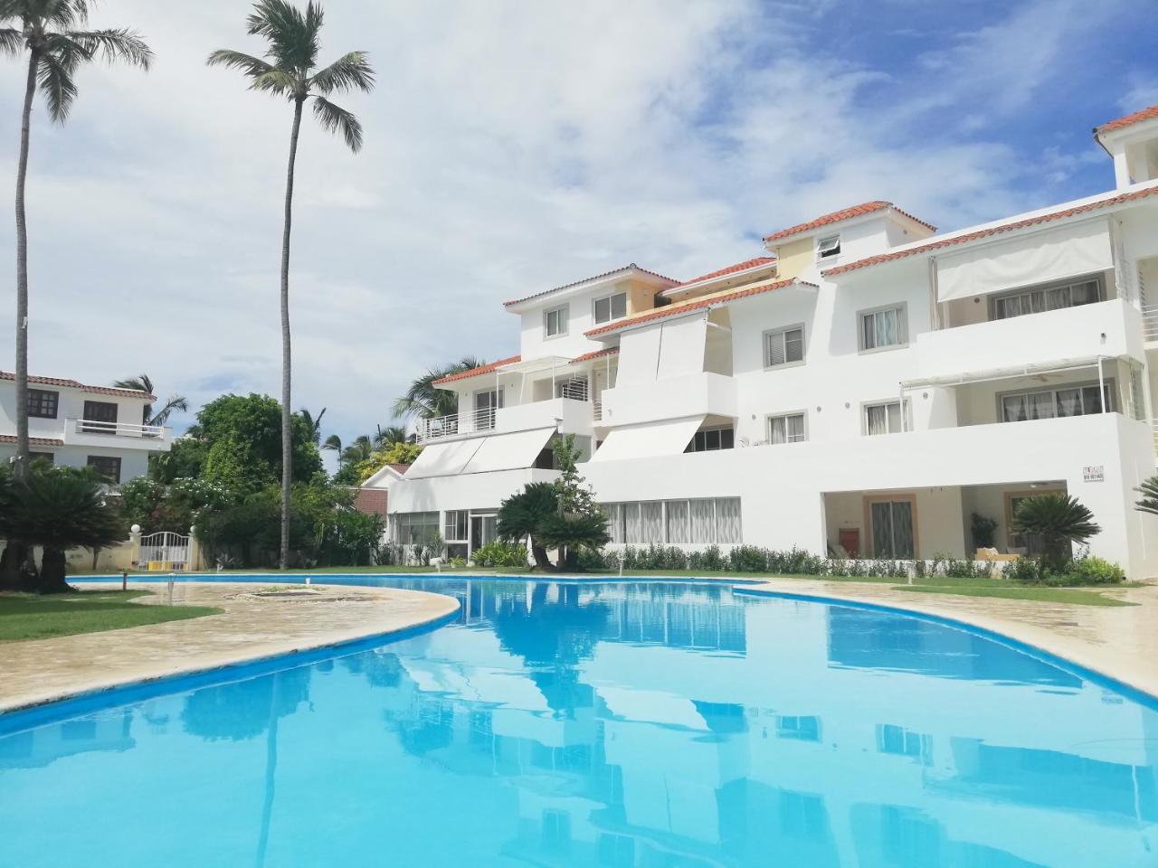 Las Terrazas Vip Pool Beach Club & Spa Punta Cana Ngoại thất bức ảnh